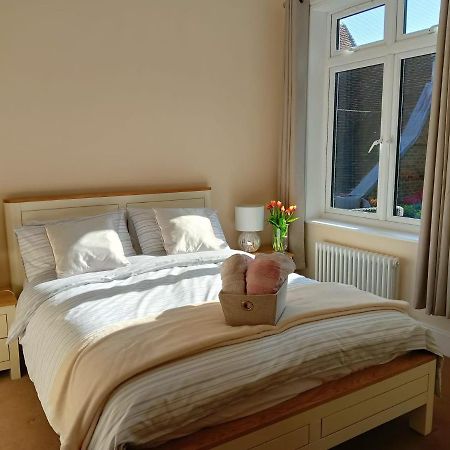 Catherine Street Apartments Salisbury Ngoại thất bức ảnh